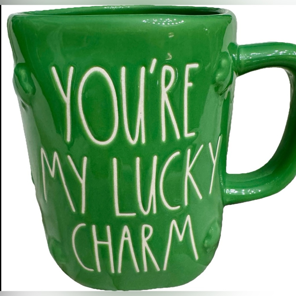 RAE DUNN ST PATRICKS DAY GREEN COFFEE MUG W/3D SHAMROCKS “YOU’RE MY LUCKY CHARM”